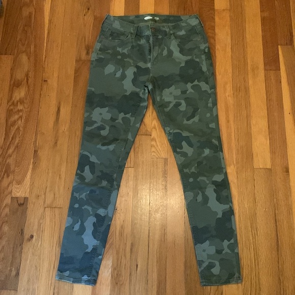 Old Navy - Rock Star Super Skinny - Mid-Rise - Women’s Size 6 - Picture 2 of 6